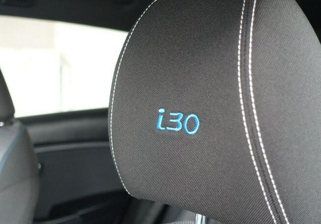 Hyundai i30 1.6 CRDi 110KM/Podgrz.fotele/ Tylne światła led/Pełny serwis!