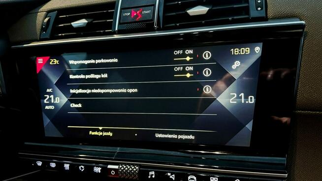 DS Automobiles DS 7 Crossback Bussines / / Gwarancja / 51 138 NETTO / 62 900 BRUTTO