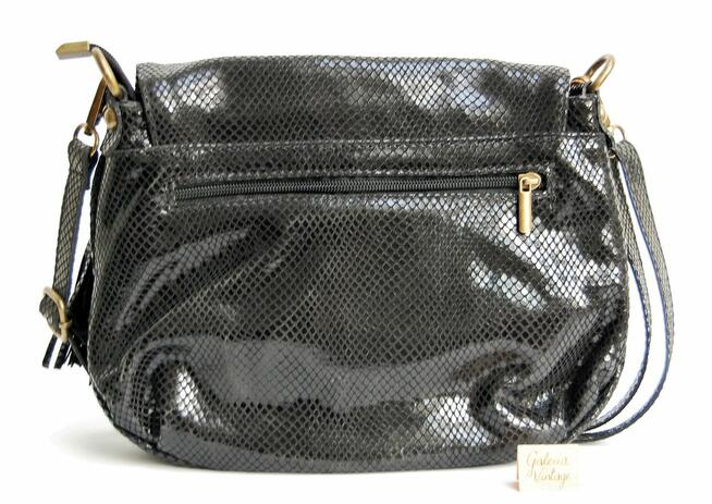 Włoska torebka na ramię, listonoszka, czarna skóra węża