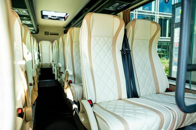 Bus Taxi Warszawa Wynajem auta z kierowcą /cała Polska