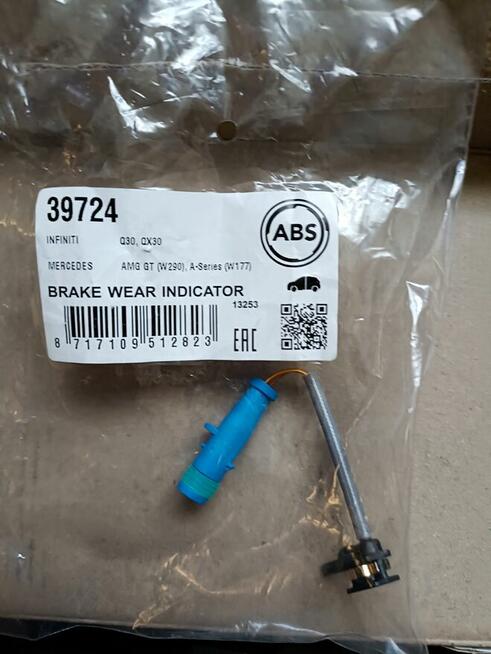 Przednie klocki hamulcowe i czujnik