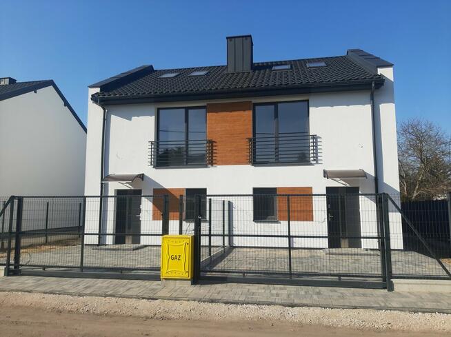 Gotowe nowe Różne Domy w Łomianki-Dąbrowa 0d 1095.000tys.zł