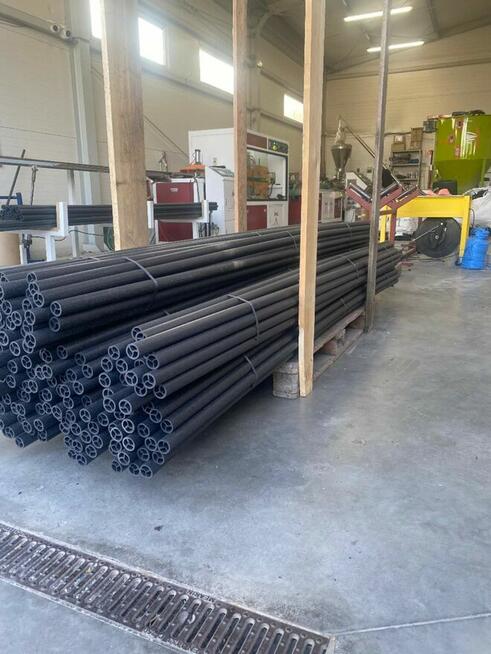 tyczki/paliki sadownicze wykonane z plastiku PVC