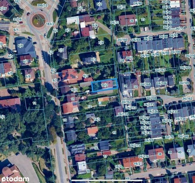 Ostrowiec • dom wolnostojący z tarasem i garażem • Tetmajera