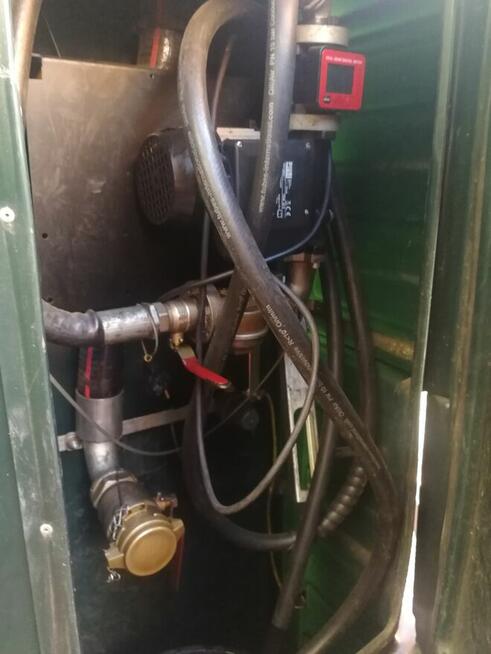 Zbiorniki paliwa dwuplaszczowe z dystrybutorem