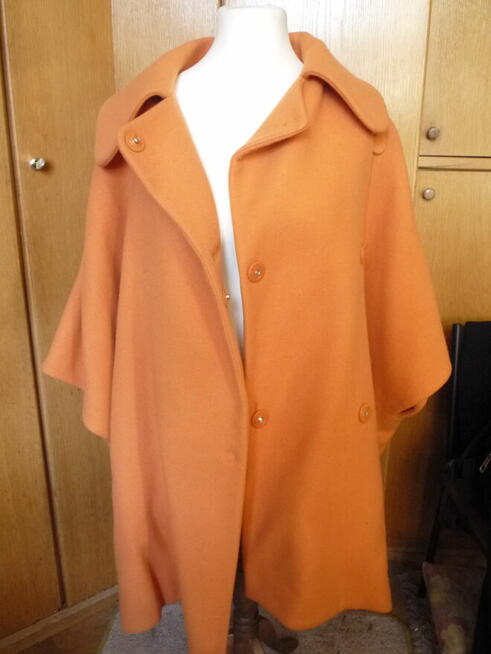 Płaszcz typu Poncho rozmiar S firmy SONIA RYKIEL