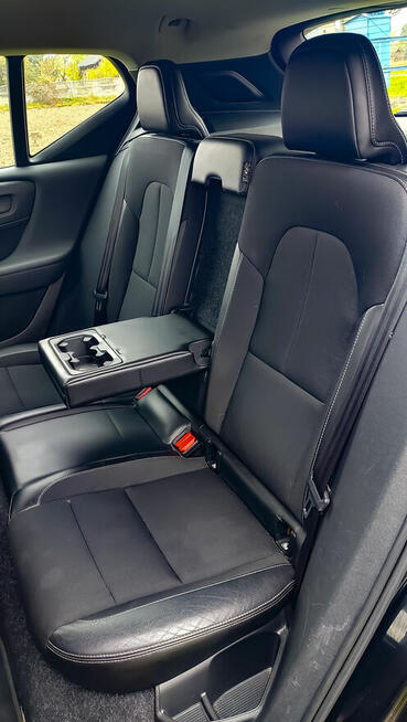 Volvo XC 40 D3 Momentum, super stan, zadbany, bezwypadkowy