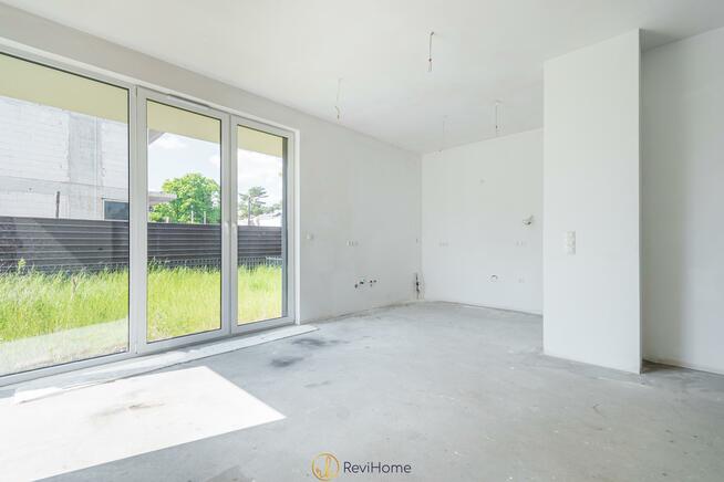 Mieszkanie Józefów, Owalna