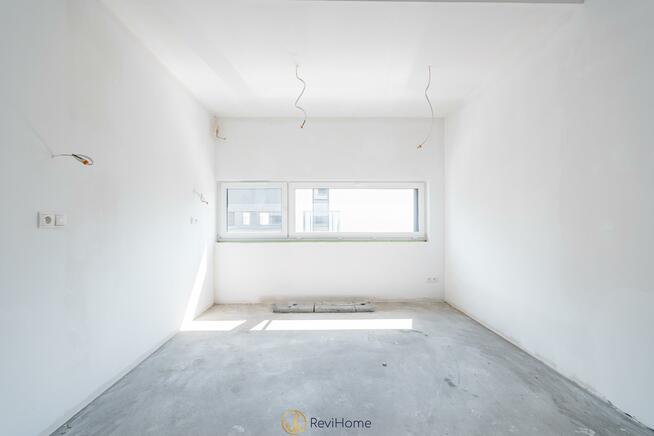 Mieszkanie Józefów, Owalna