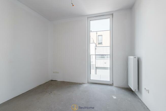 Mieszkanie Józefów, Owalna