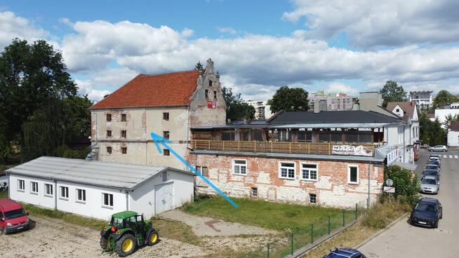 Budynek "Spichlerza" ul. 6 sierpnia w Puławach.