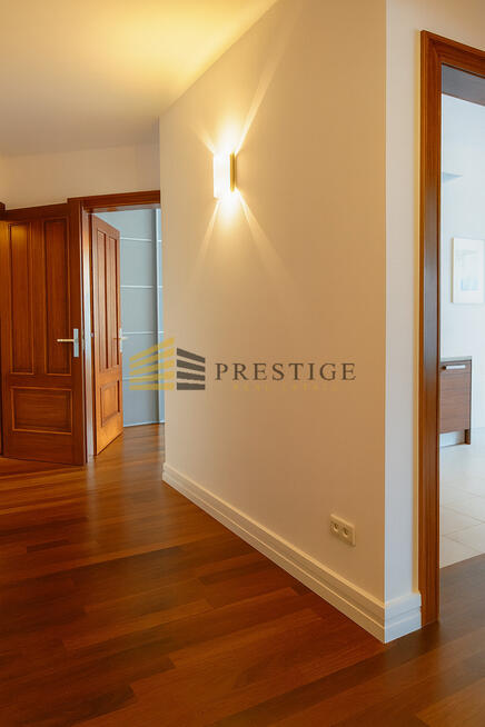 Apartament z basenem / Villa Monaco