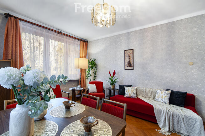 Przestronne, 2 pokojowe mieszkanie w bloku z cegły