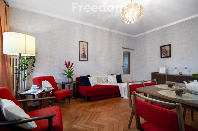 Przestronne, 2 pokojowe mieszkanie w bloku z cegły