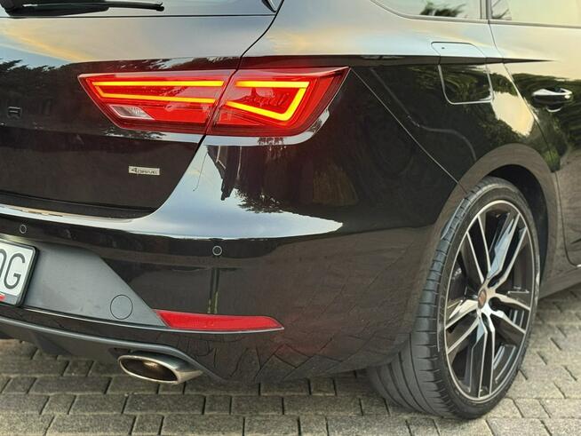 Seat Leon Cupra Virtual 300KM