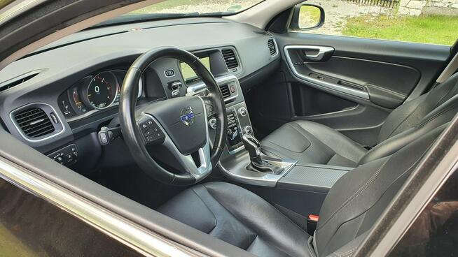 Volvo S60 2.0 D3 150KM # Momentum # NAVI # Automat # Skóra # Pełna Dokumentacja