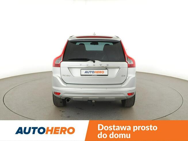 Volvo XC 60 Ocean Race automat skóra navi kamera grzane fotele tempomat hak