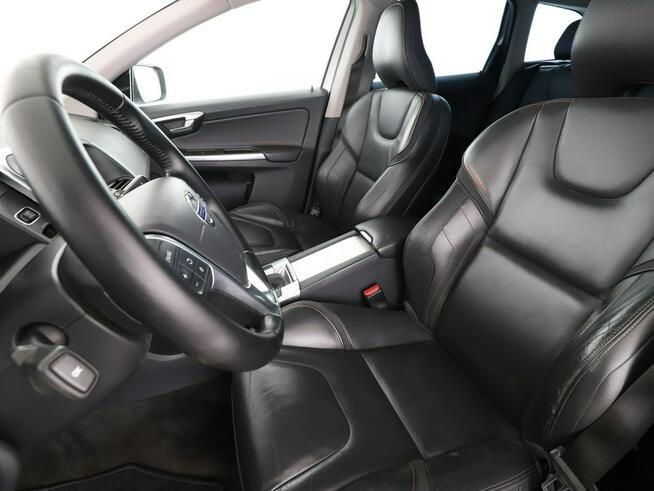 Volvo XC 60 Ocean Race automat skóra navi kamera grzane fotele tempomat hak