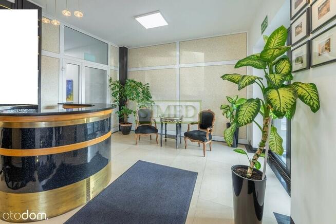 Biuro 2 pokoje , parking ,dostęp24h,recepcja .