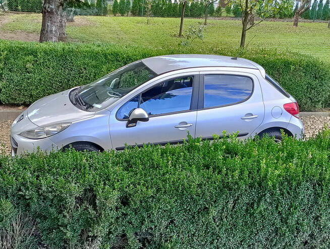 Peugeot 207, 1,4 benzyna-salon PL