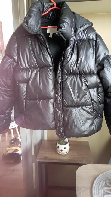 KURTKA CZARNA Z KAPTUREM