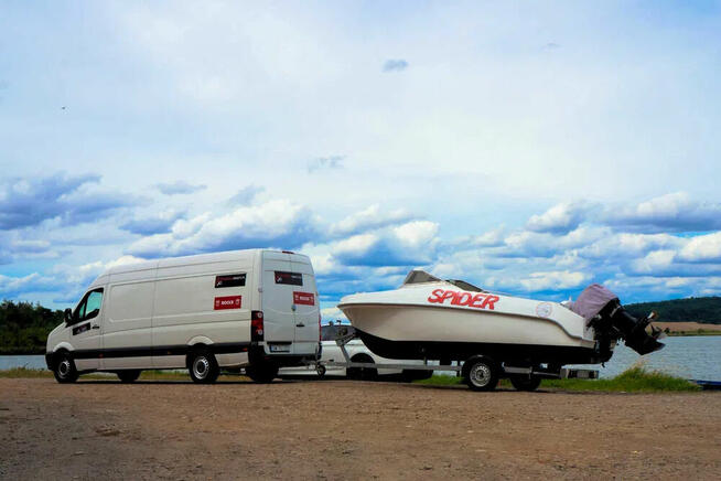 Łódź motorowa Motorówka Echosonda 200 KM 2T 8 OSOBOWA DOKU.
