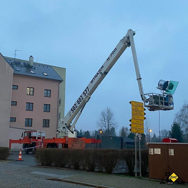 Wynajem dźwigów i podnośników koszowych