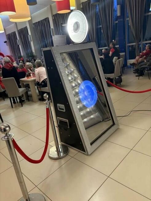 Fotobudka 360 VideoBudka Fotolustro Ciężki Dym Iskry