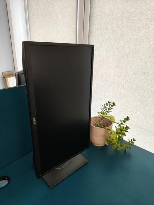 Monitor LED IPS Dell P2317H 23 1920x1080 FullHD HDMI DVI DP