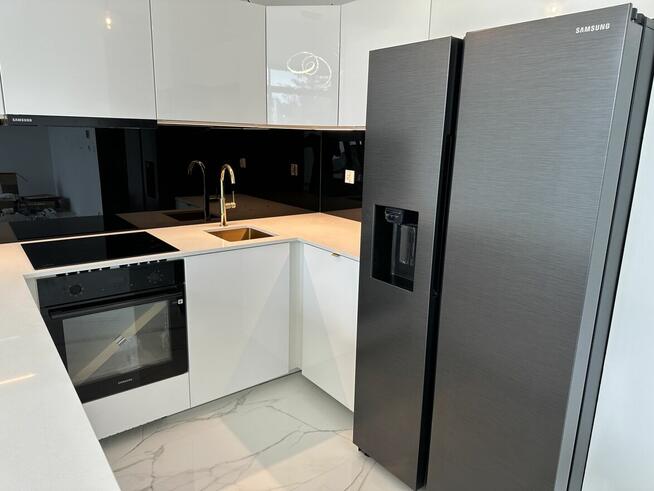 Nowy, luksusowy i ekskluzywnie wykończony apartament o pow.: