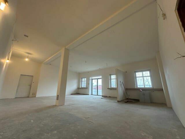 Wynajmę halę powierzchnię biurowe