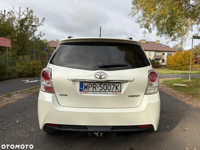 Toyota Verso na sprzedaż
