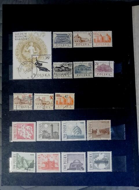 Polska. Klaser w etui z 340 znaczkami+ 4 bloczki. Sprzeda