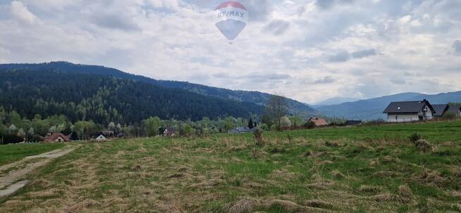 Rozpoczęta budowa domu na widokowe działce w górac