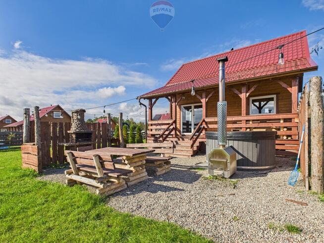 Kompleks sześciu domków letniskowych