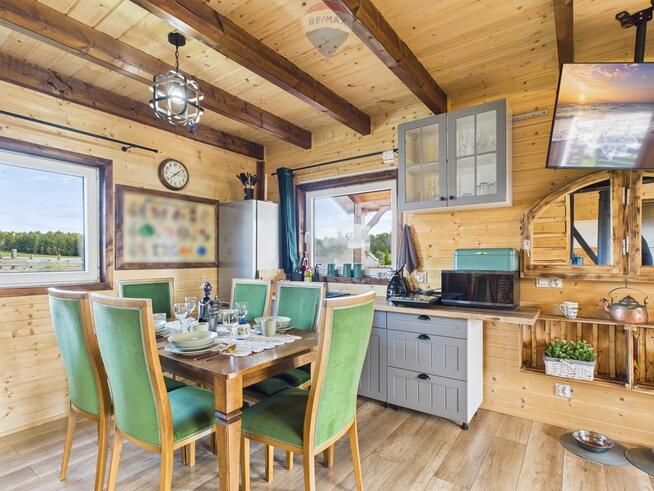 Kompleks sześciu domków letniskowych