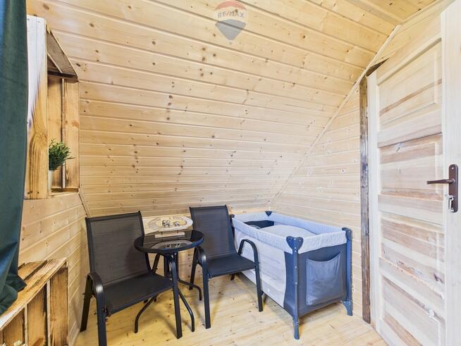 Kompleks sześciu domków letniskowych