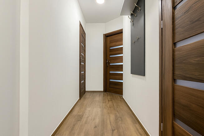 Gotowiec inwestycyjny-3 studia +4 pok. poddasze