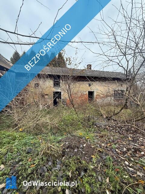 Działka 1595/7 z budynkami gospodarczymi w Lubomi