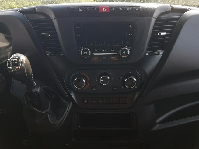 Iveco Daily KONTENER NISKOPODŁOGOWY 4,43x2,23x2,42 SKLEP BAR FOODTRUCK KAMPER AC