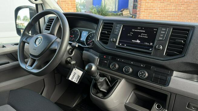 Volkswagen Crafter izoterma z windą (chłodnia)