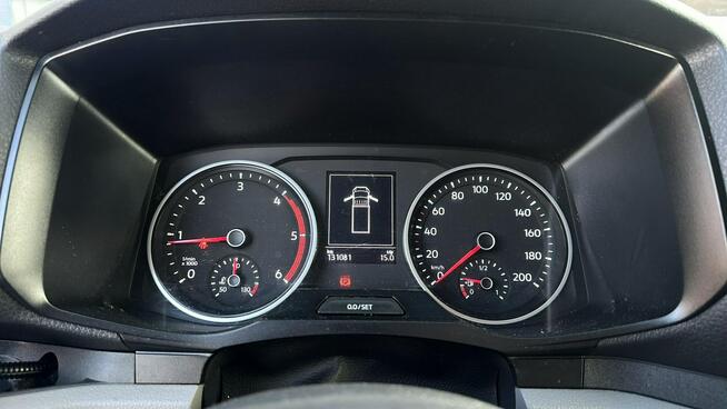 Volkswagen Crafter izoterma z windą (chłodnia)