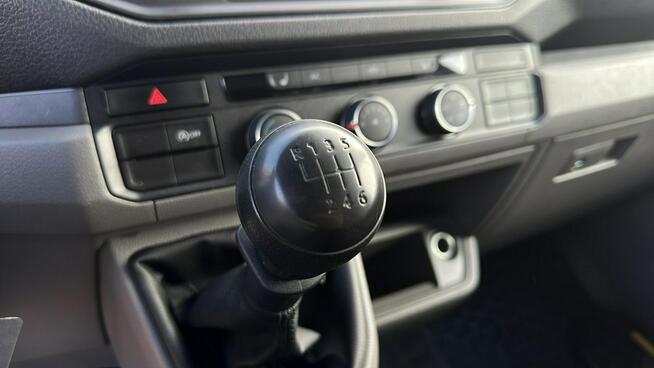 Volkswagen Crafter izoterma z windą (chłodnia)