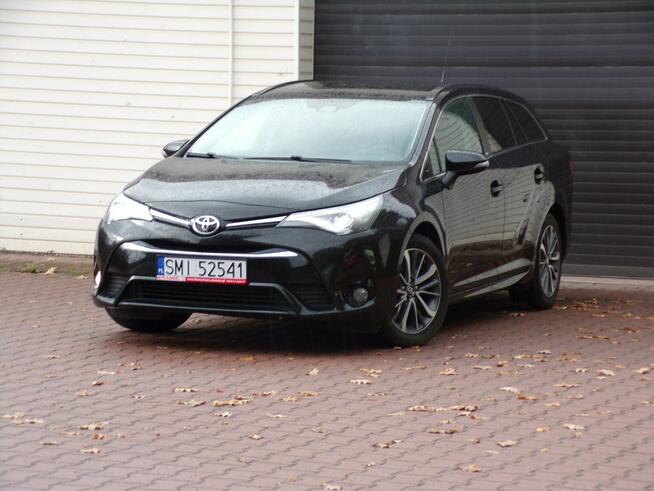 Toyota Avensis BI LED /Edition S /Navi /2,0 /143KM /2017