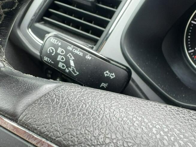 Seat Leon Opłacony Idealny stan Navi LED 1.6 TDI