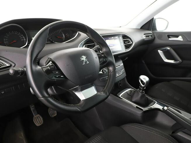 Peugeot 3008 klima auto panorama navi czujniki parkowania grzane fotele