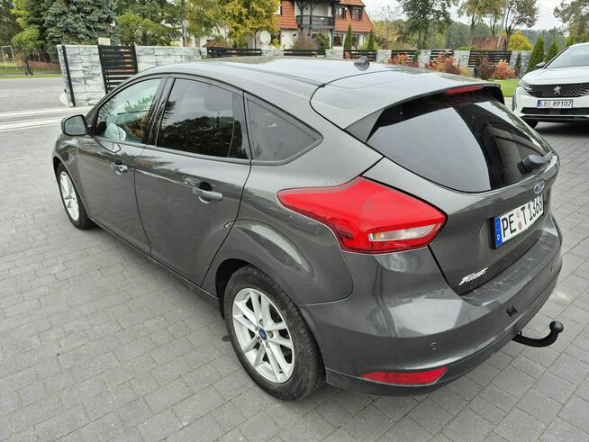 Ford Focus 1.5tdci navi bezwypadkowy alufegi pdc