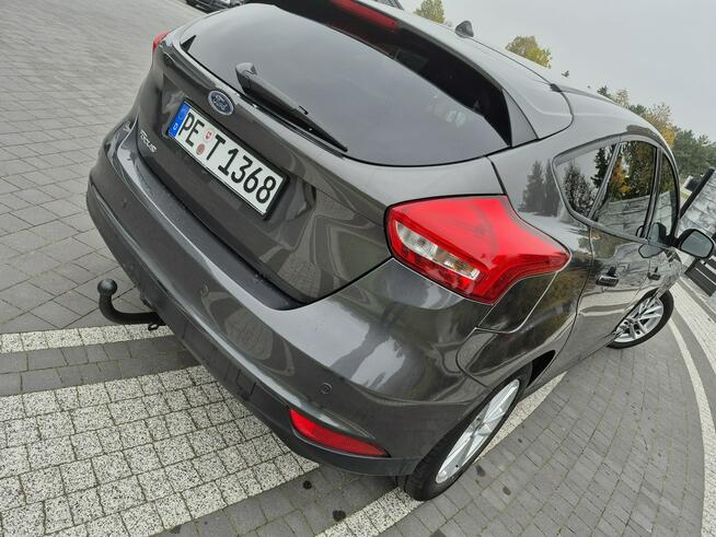 Ford Focus 1.5tdci navi bezwypadkowy alufegi pdc
