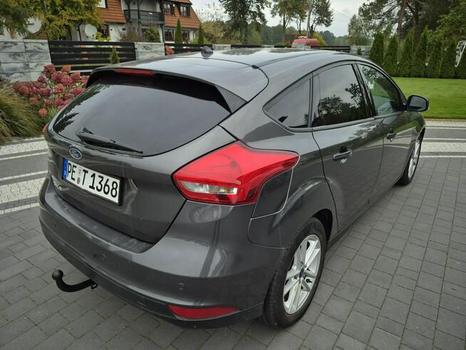 Ford Focus 1.5tdci navi bezwypadkowy alufegi pdc