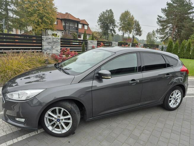 Ford Focus 1.5tdci navi bezwypadkowy alufegi pdc